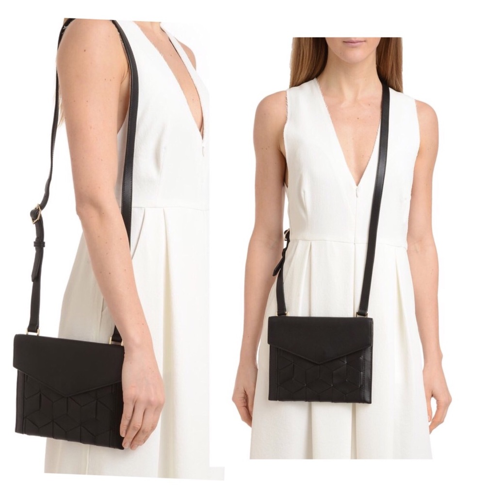 •Welden ‚Wanderer’ envelope crossbody leather bag•